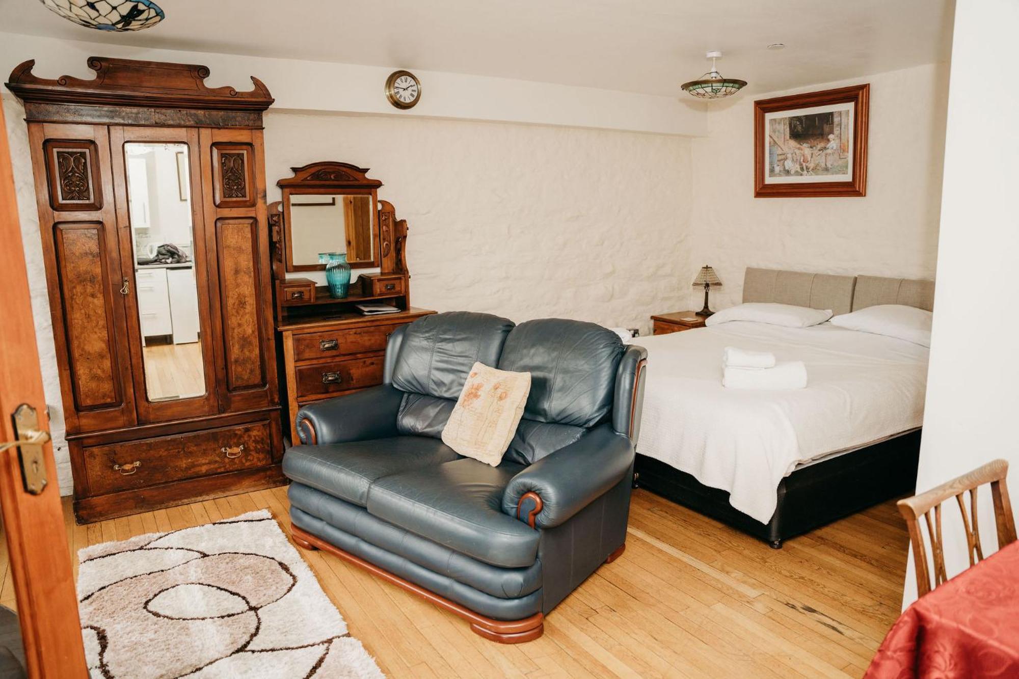 The Barn B&B Port Talbot Extérieur photo